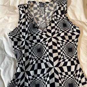Black and White Geometric Top